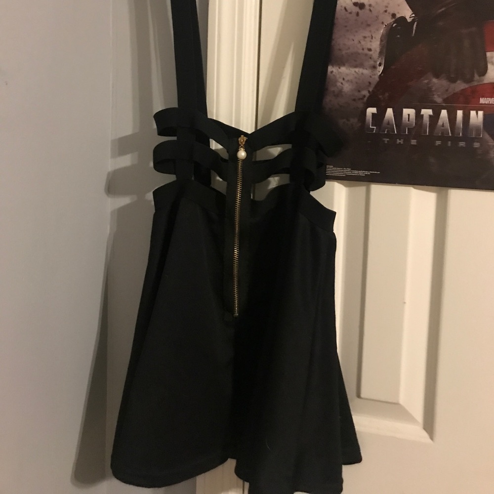 Shoulder Strap Skirt